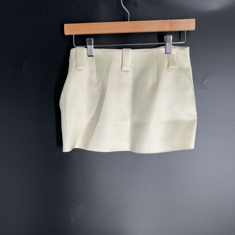 Helsa Heavy Satin Skirt Mini